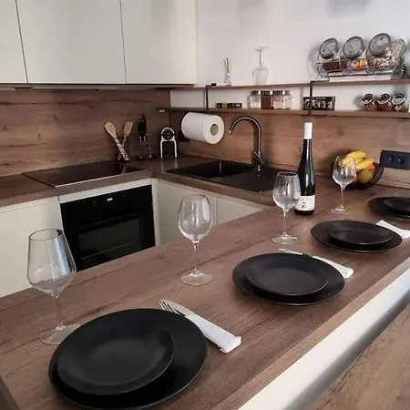 Masa Apartment *